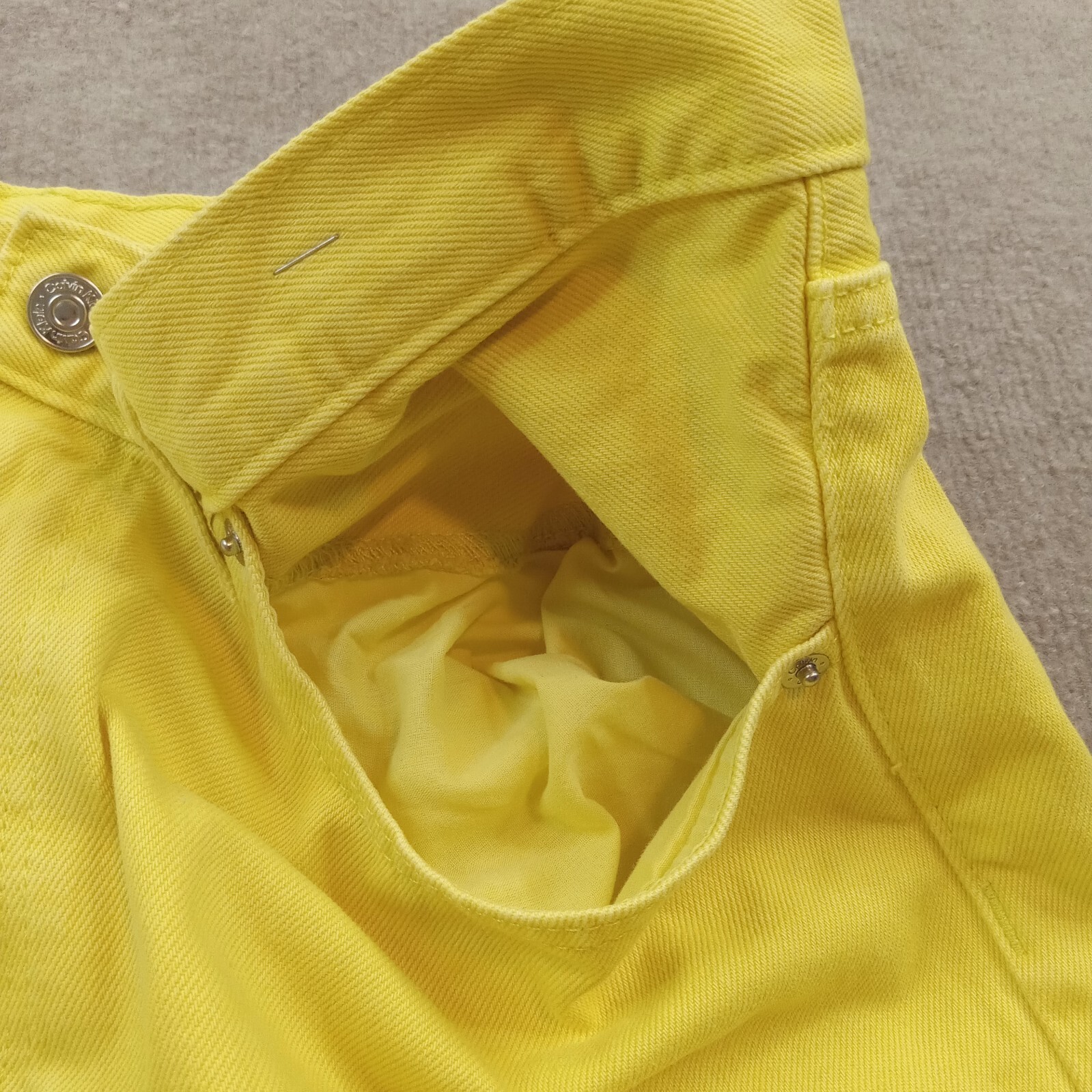 Calvin Klein Jeans Mens 31 (33x28Actual) Yellow Denim Straight Leg Casual