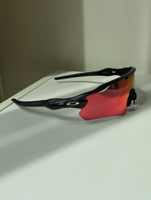 NEW Oakley 009208 Radar Ev Path Men’s Sunglasses Black Frame – Red Prizm Lens