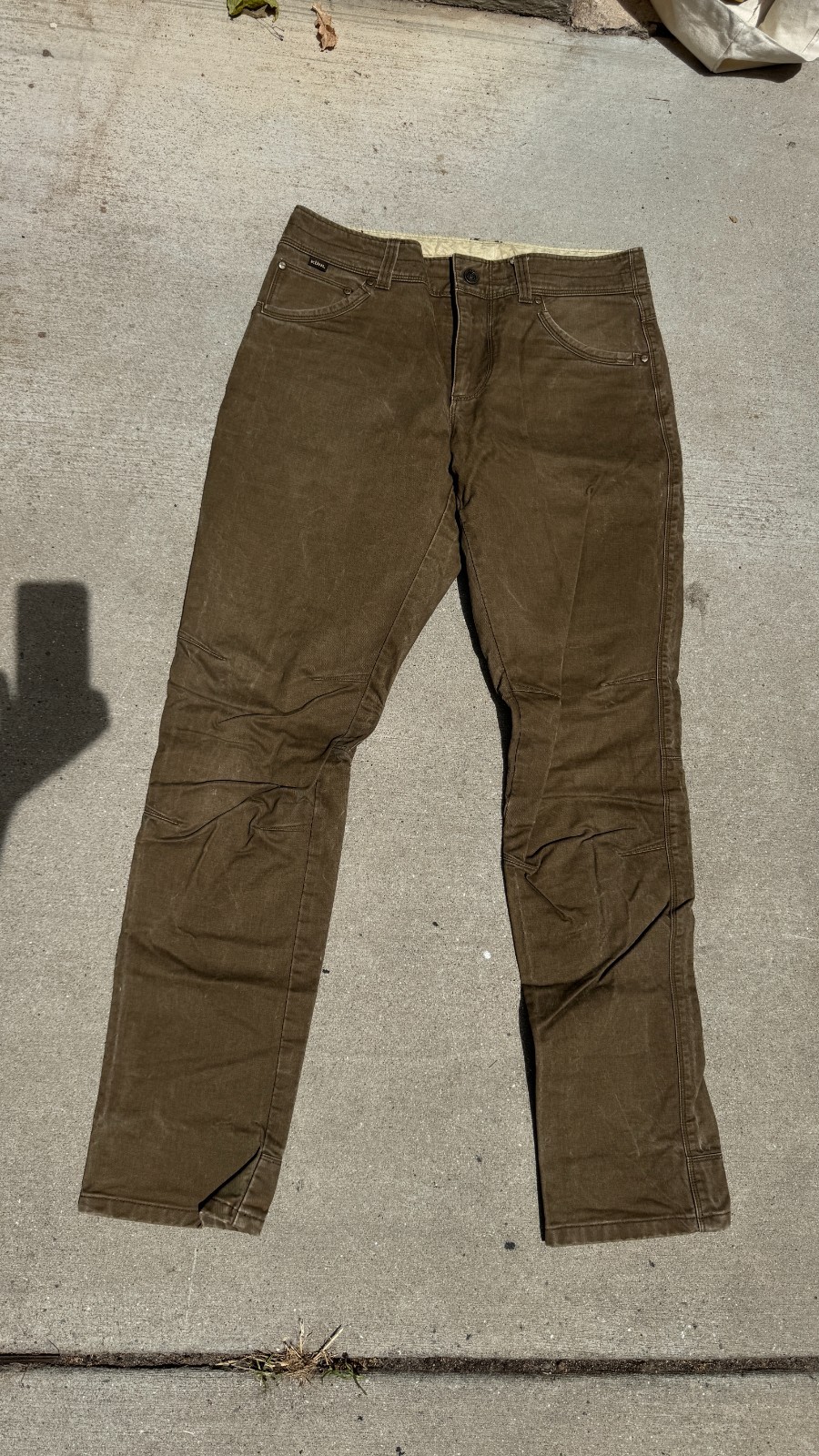 Kuhl Free Rydr Pants – Mens 33×34 – Beige Vintage Patina Dye Articulated Knees