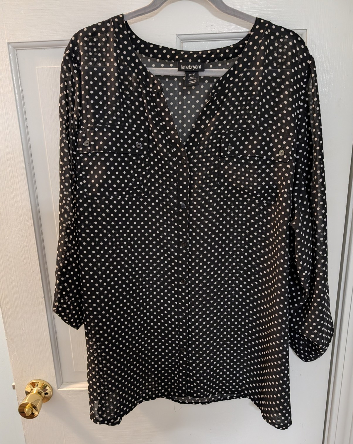 Lane Bryant Plus 22/24 Black White Polka Dot Chiffon Button V-Neck Blouse