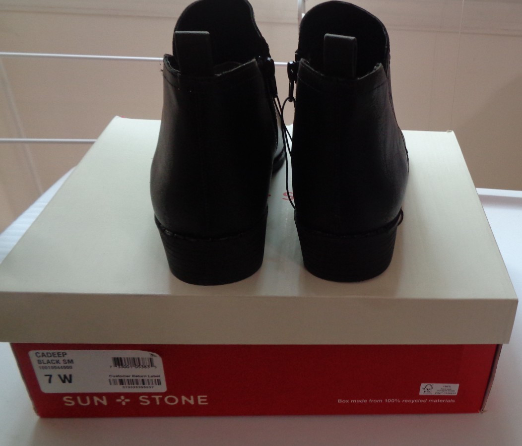 Sun + Stone Cadeep Women’s Faux Leather Zipper Ankle Boots Black Smooth 7W