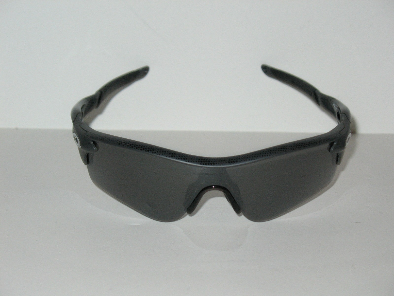 Oakley RADARLOCK High Resolution Carbon Frame Prizm Black Polarized Sunglasses