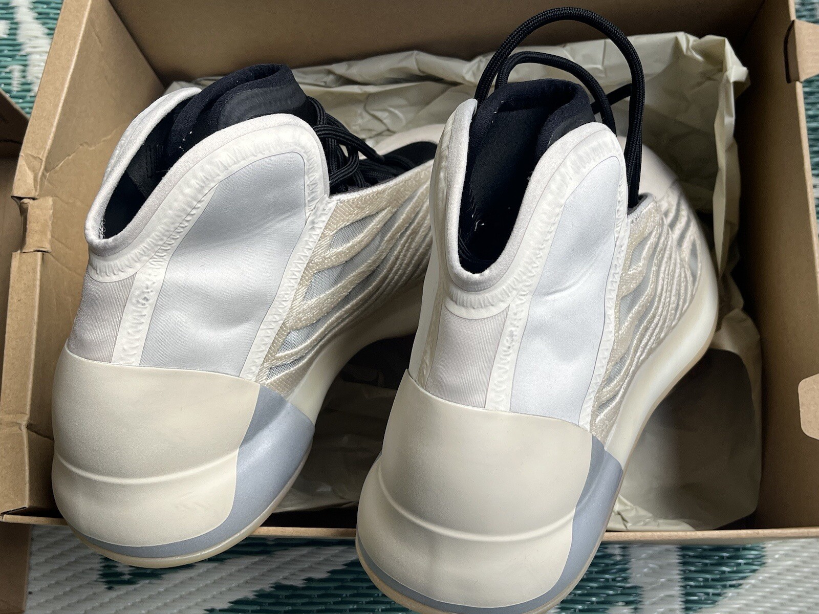 Size 11.5 – adidas Yeezy Quantum Mist Slate