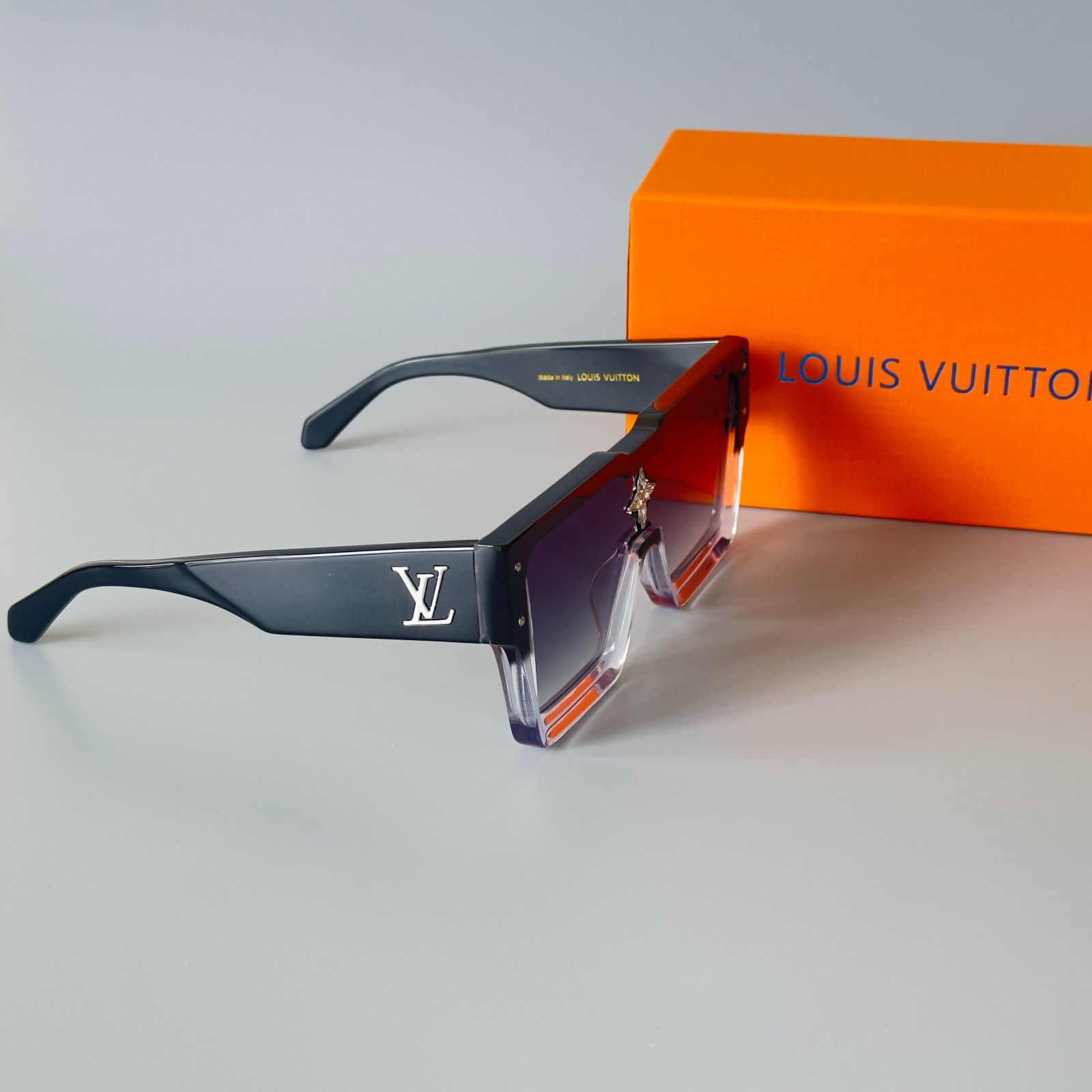 Louis Vuitton Z1736W Crystal Flower Blue Gradient Lens Sunglasses
