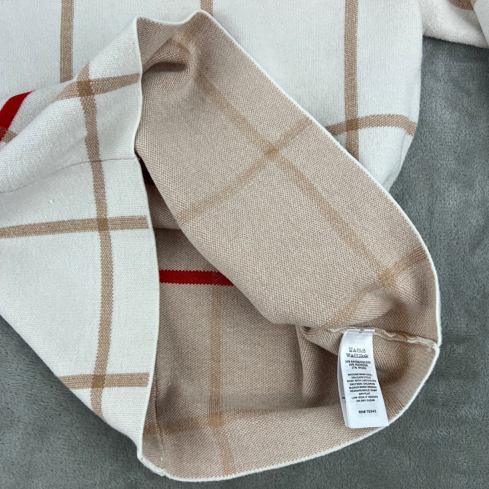 Tahari Women White Windowpane Plaid Button Back Knit Sweater Red Tan Small