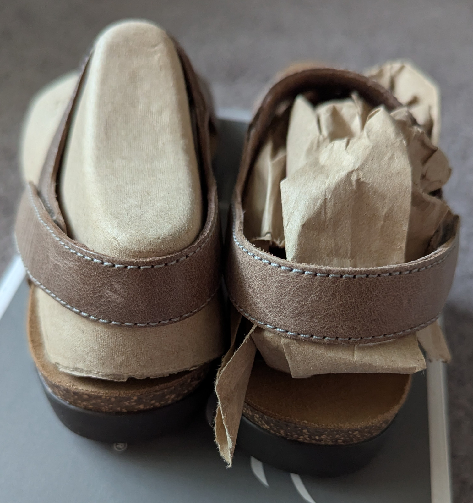 Dansko Reece Stone Waxy Burnished Thong Sandle Womens New Size EU 36, US 5.5-6