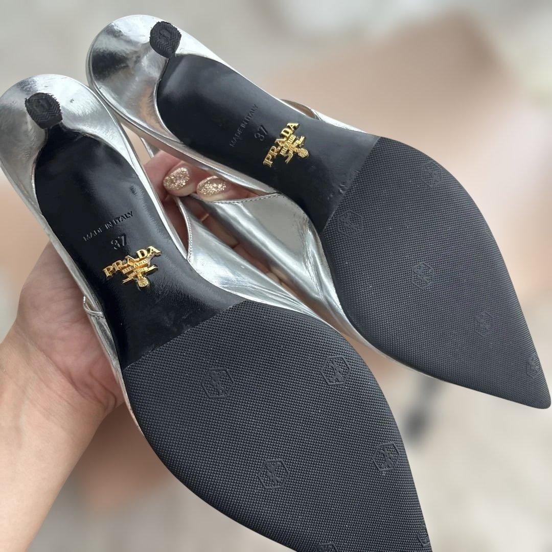 Excellent Condition PRADA Silver Pumps 4cm Heel