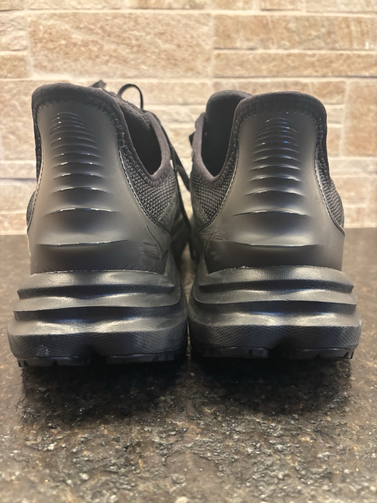 Hoka One One Anacapa 2 Freedom Trail Running Hiker Vibram Black Sz 12D – EUC!