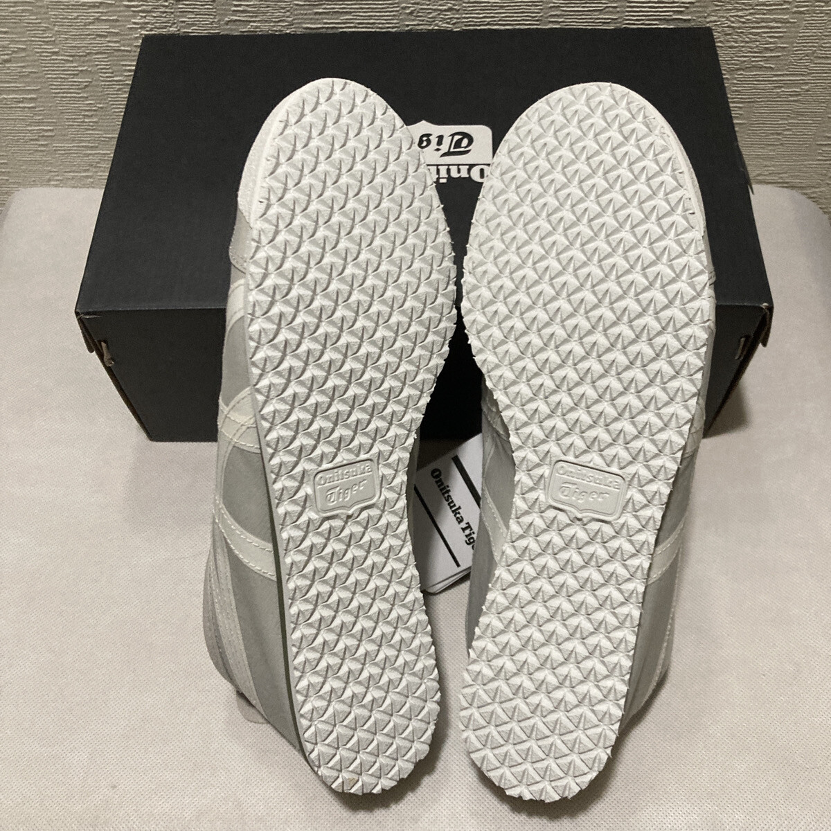 Onitsuka Tiger MEXICO 66 SLIP-ON 1183B603 020 OYSTER GREY WHITE Unisex Shoes