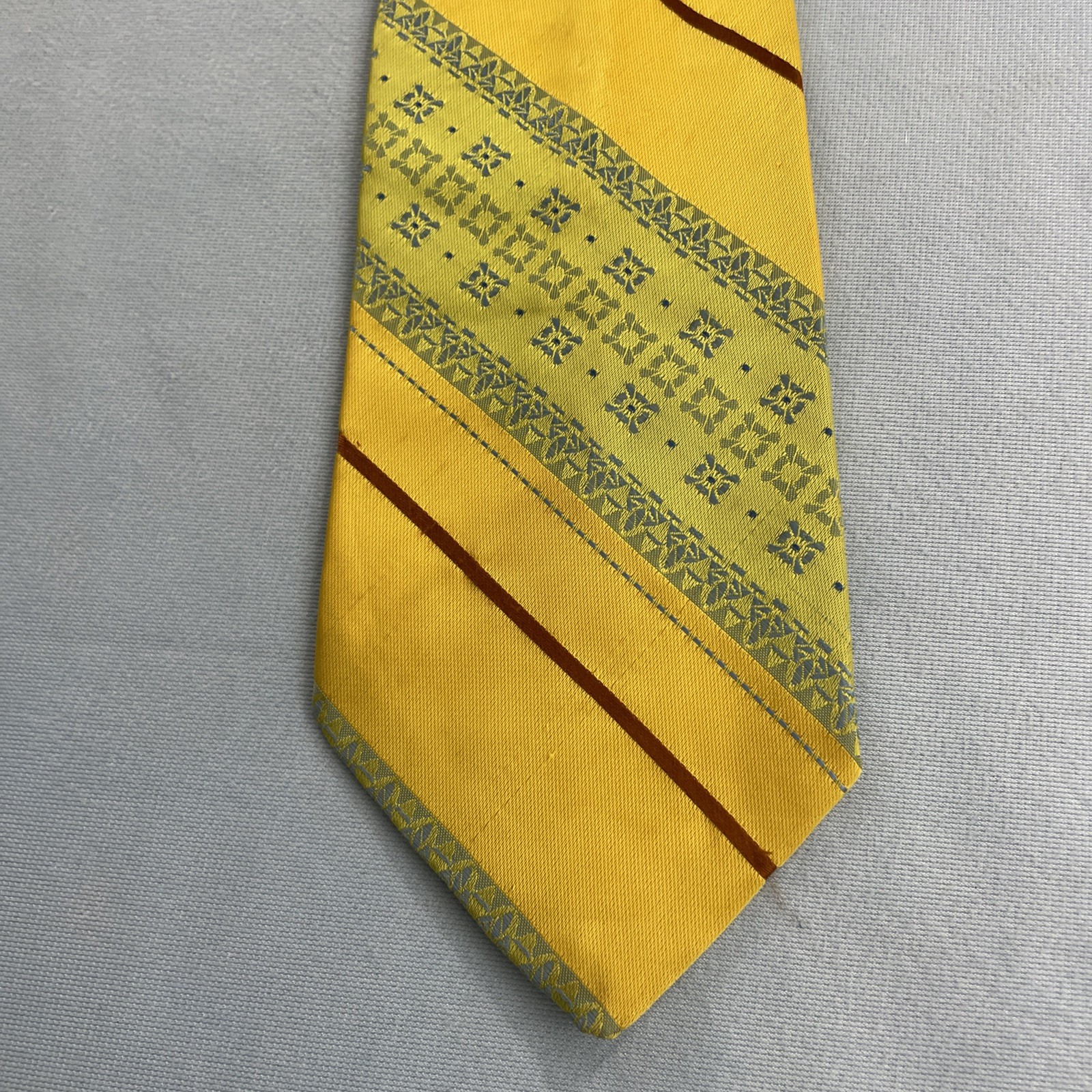 vtg 70s Trevira Cornel Swing Tie Southwest Rockabilly Stripe Yellow Green 4×57
