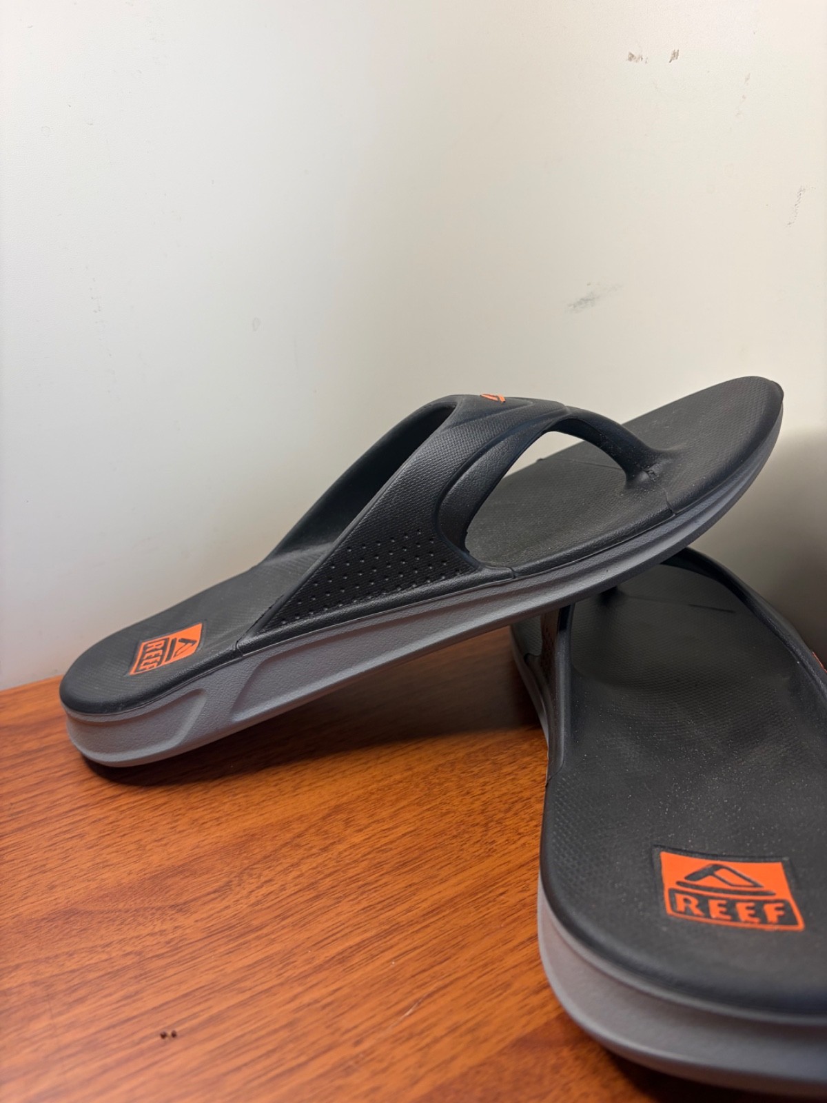 Reef One Fanning Men’s Flip-Flop Sandals Size 9 Black/Grey