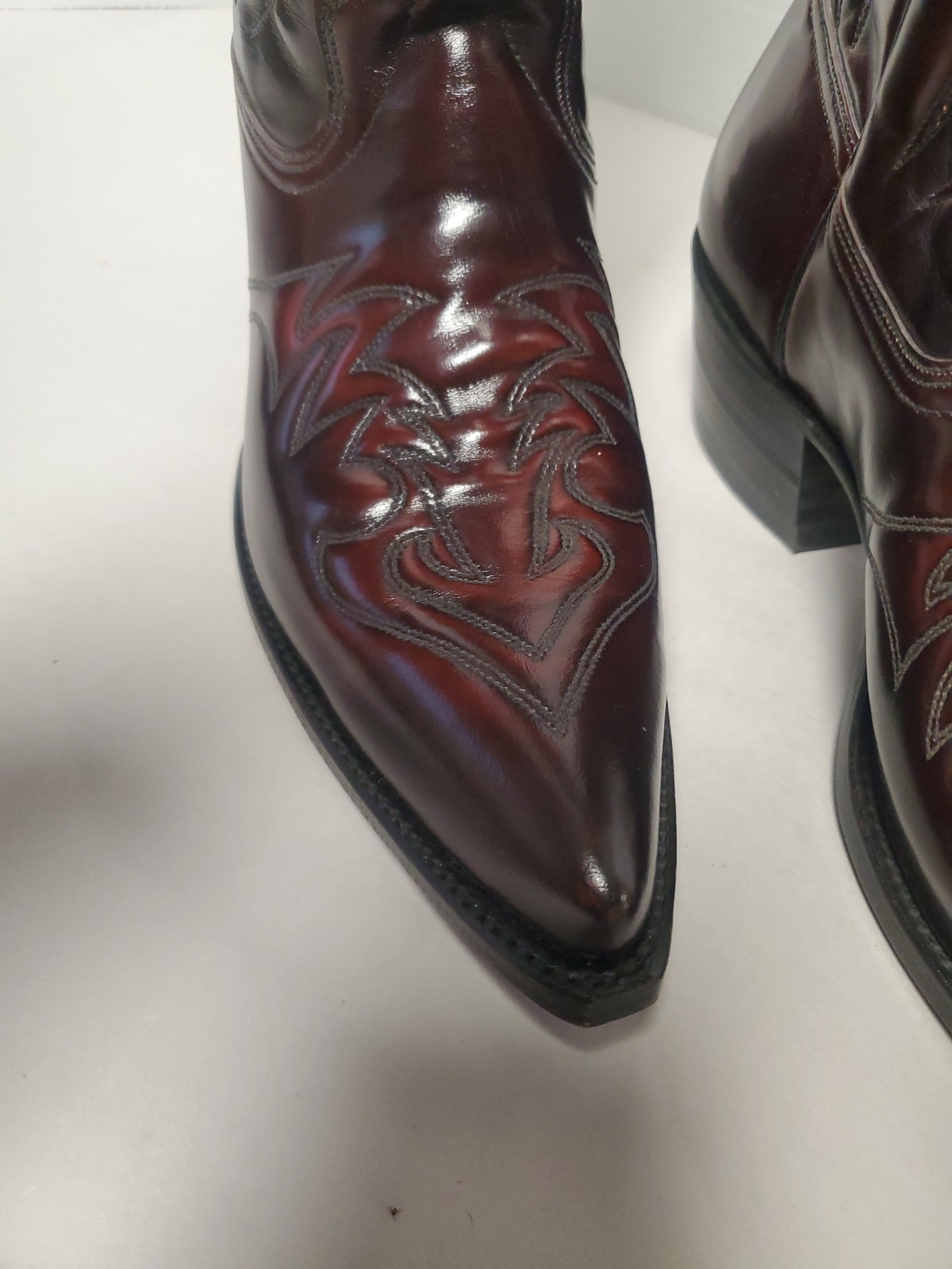 Gorgeous J. Chisholm Western Cherry Brown Red Leather Cowboy Mens Boot 10B VNTG
