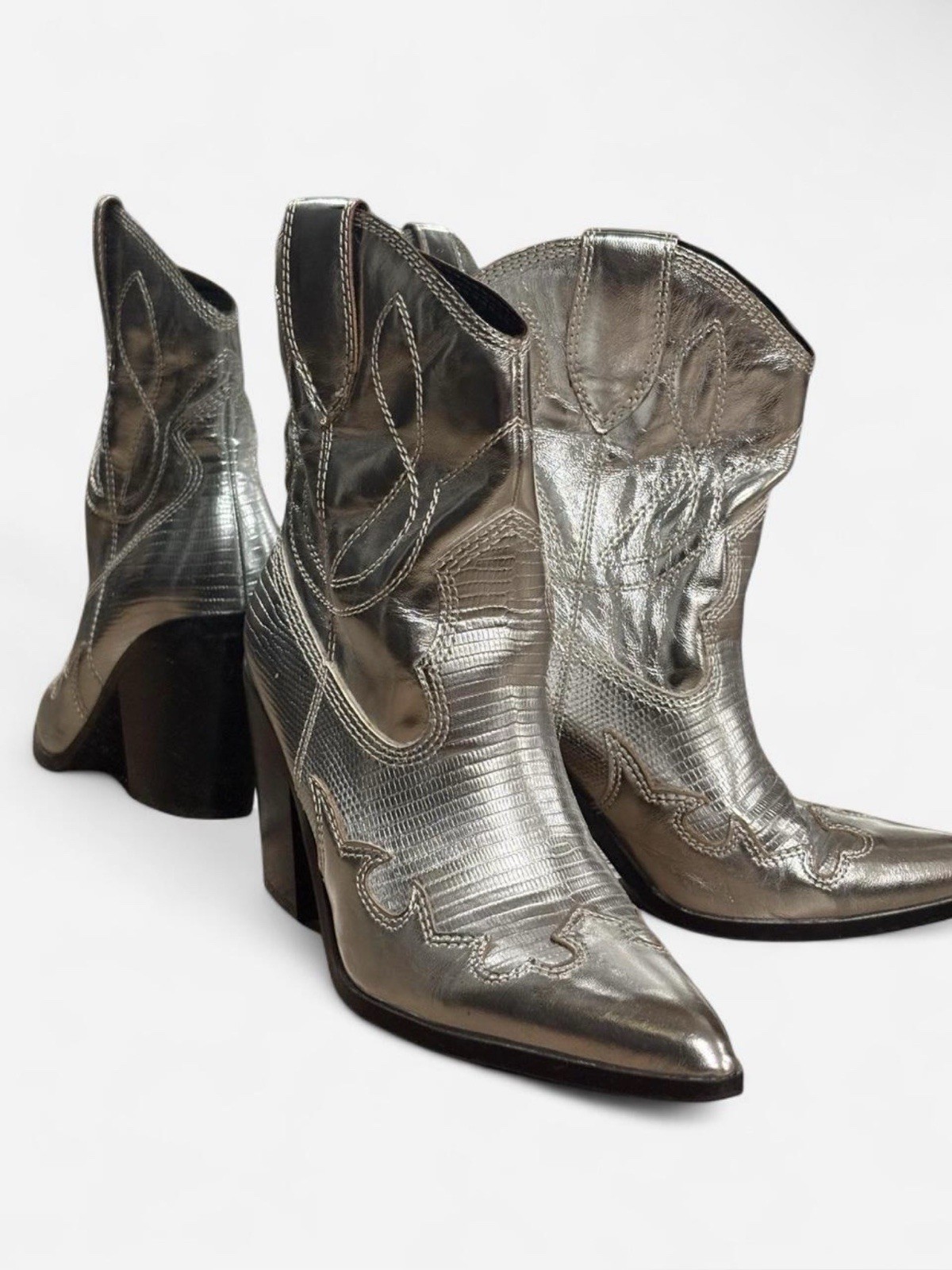 ALDO Gabby Women’s Silver Metallic Leather Western Ankle Boots Pointed Toe 7