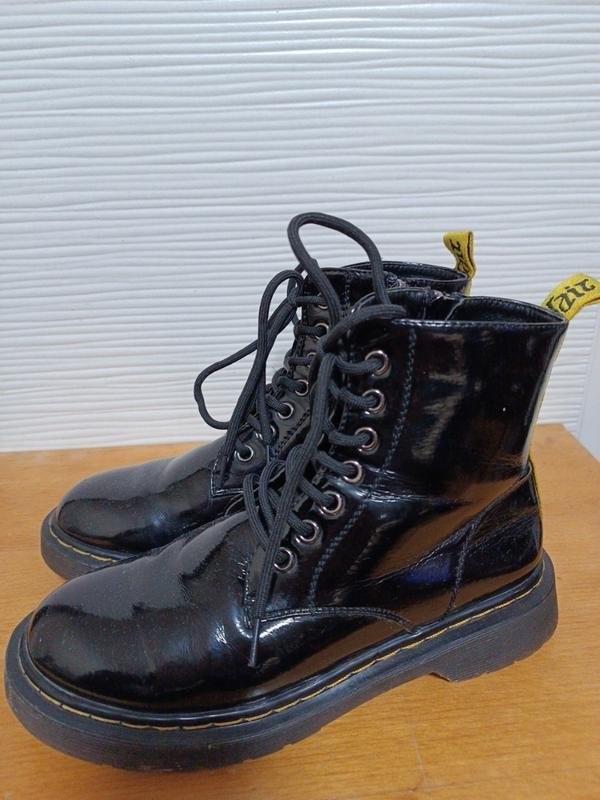 Women Dr. Martens Boots Yellow 39
