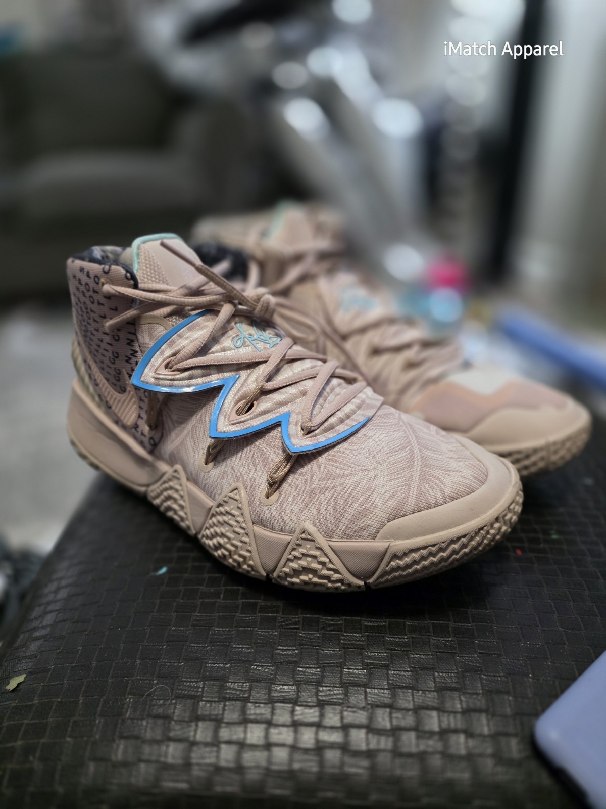 Nike Kyrie Hybrid S2 Kybrid S2 Desert Camo Mid Top Lace-Up Sneakers CQ9323-200