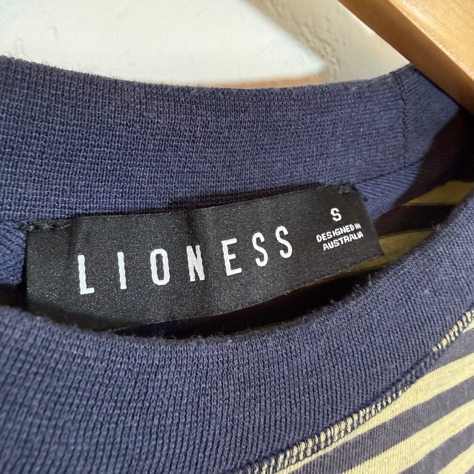 Lioness Bloom Top Beige Stripe Long Sleeve Navy Blue Boxy Oversized Streetwear S