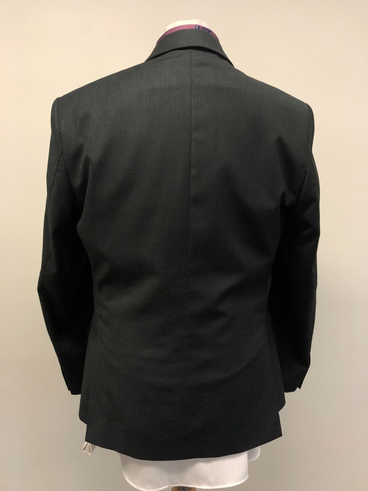 LIMEHAUS SUIT JACKET/BLAZER IN DARK GREY 42R BNWOT