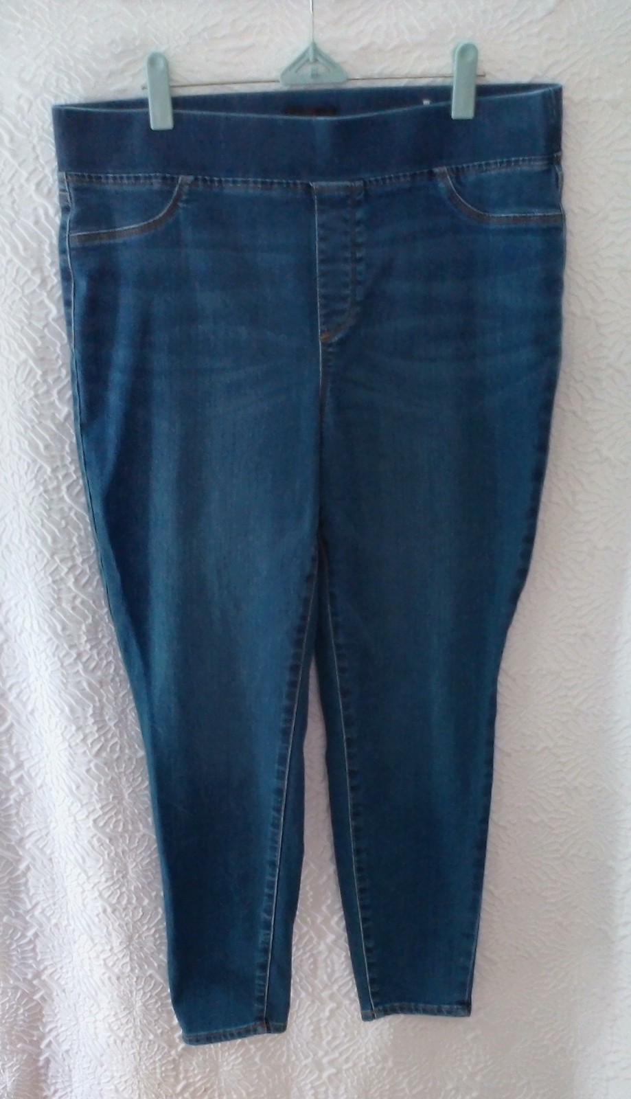 Talbots Simply Flattering Pull On Jegging Jeans Womens 14 Petite Blue Mid Wash