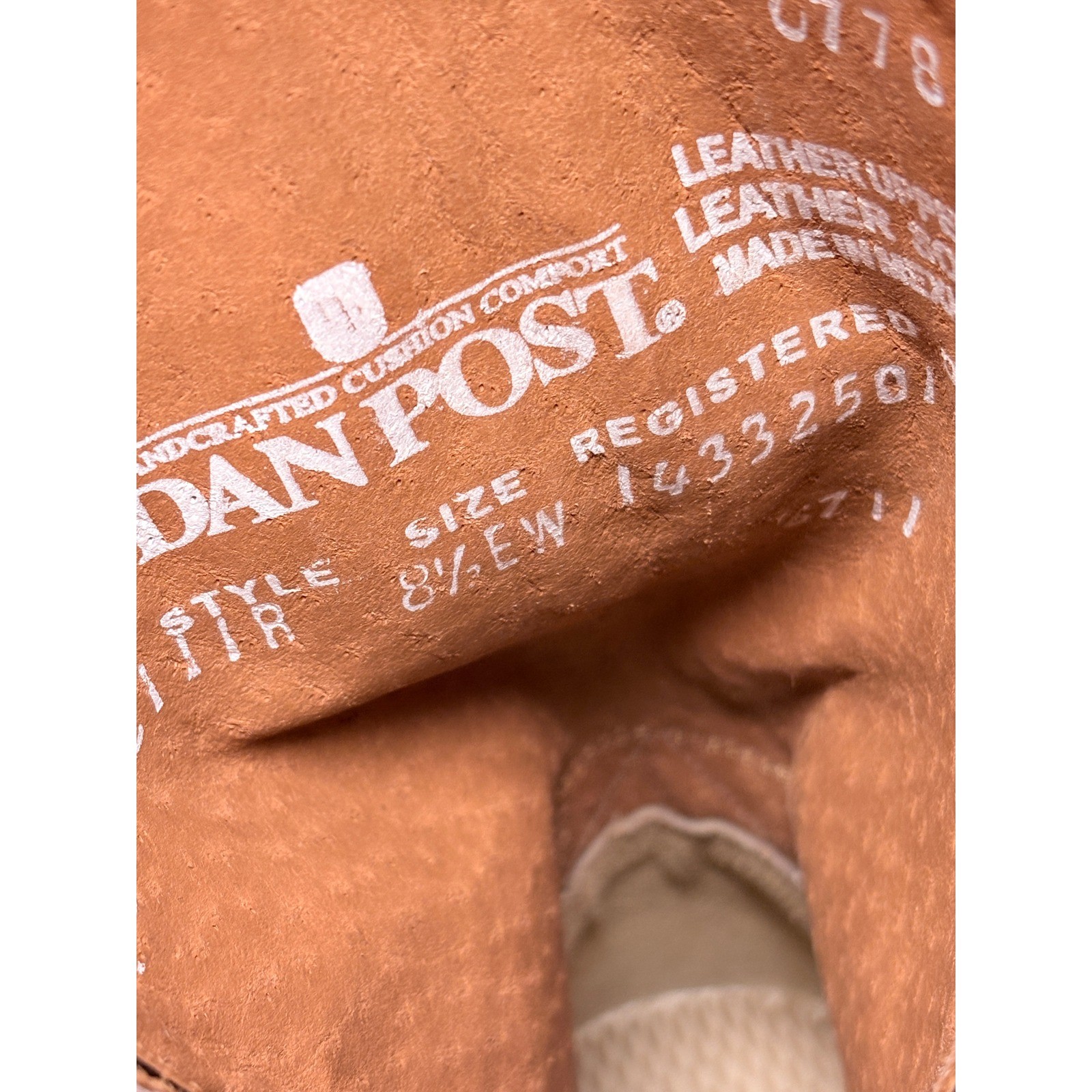 Dan Post Mens 8.5EW Antiqued Tan Round Toe Western Cowboy Boots DP2111R NEW