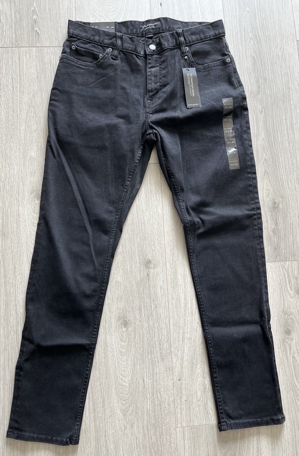 31 X 30 Men’s Banana Republic Black Skinny Techmotion Jeans NEW