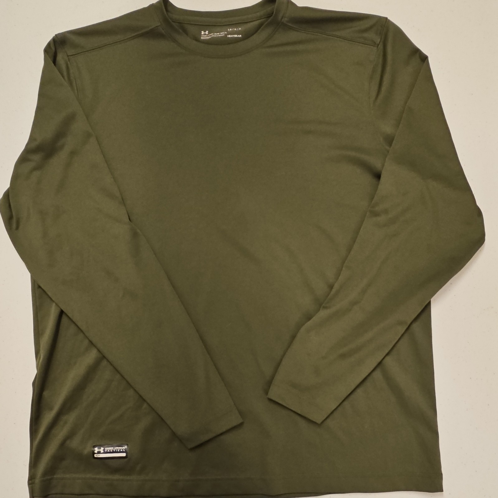 Under Armour HeatGear Men’s L Green Solid Loose Long Sleeve Crew Neck Logo Tee