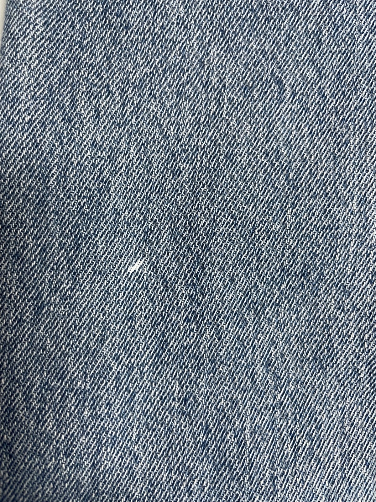 39×30 Vintage Levi’s 505 straight leg denim jeans light wash
