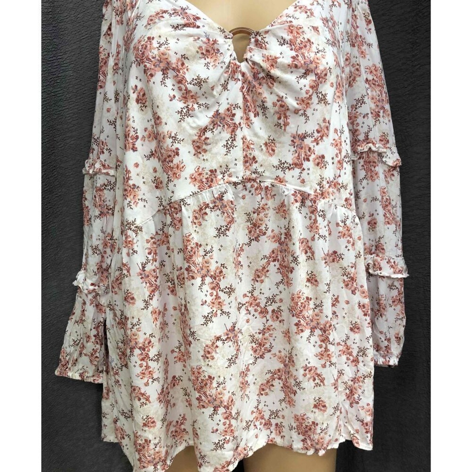 Cato Beige & Orange Floral Ruffled Long Sleeve V-Neck Blouse 18/20W