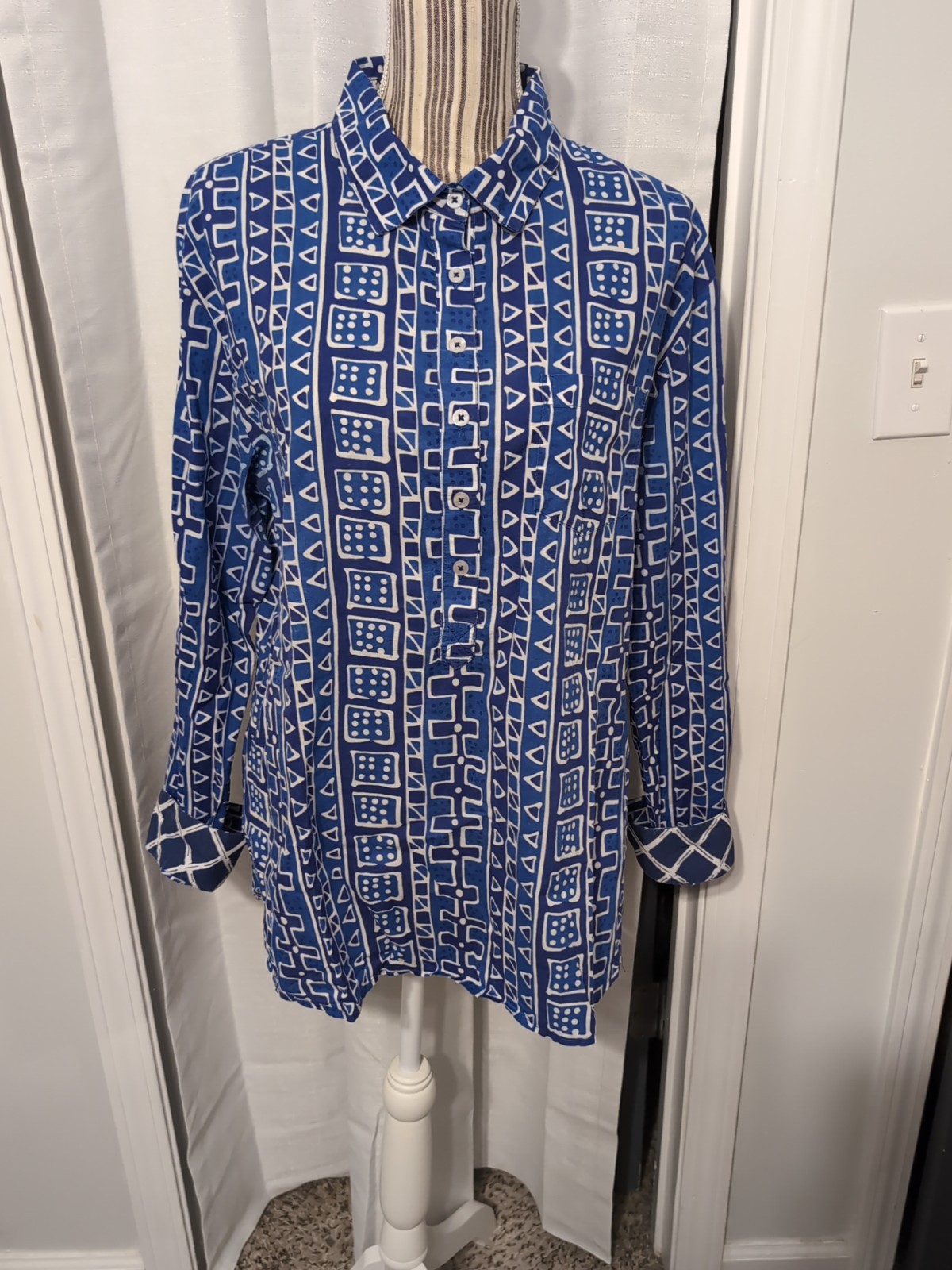Tizzie Shirt Women XS Contrast Cuff Geometric Cotton Button Up Eclectic Funky