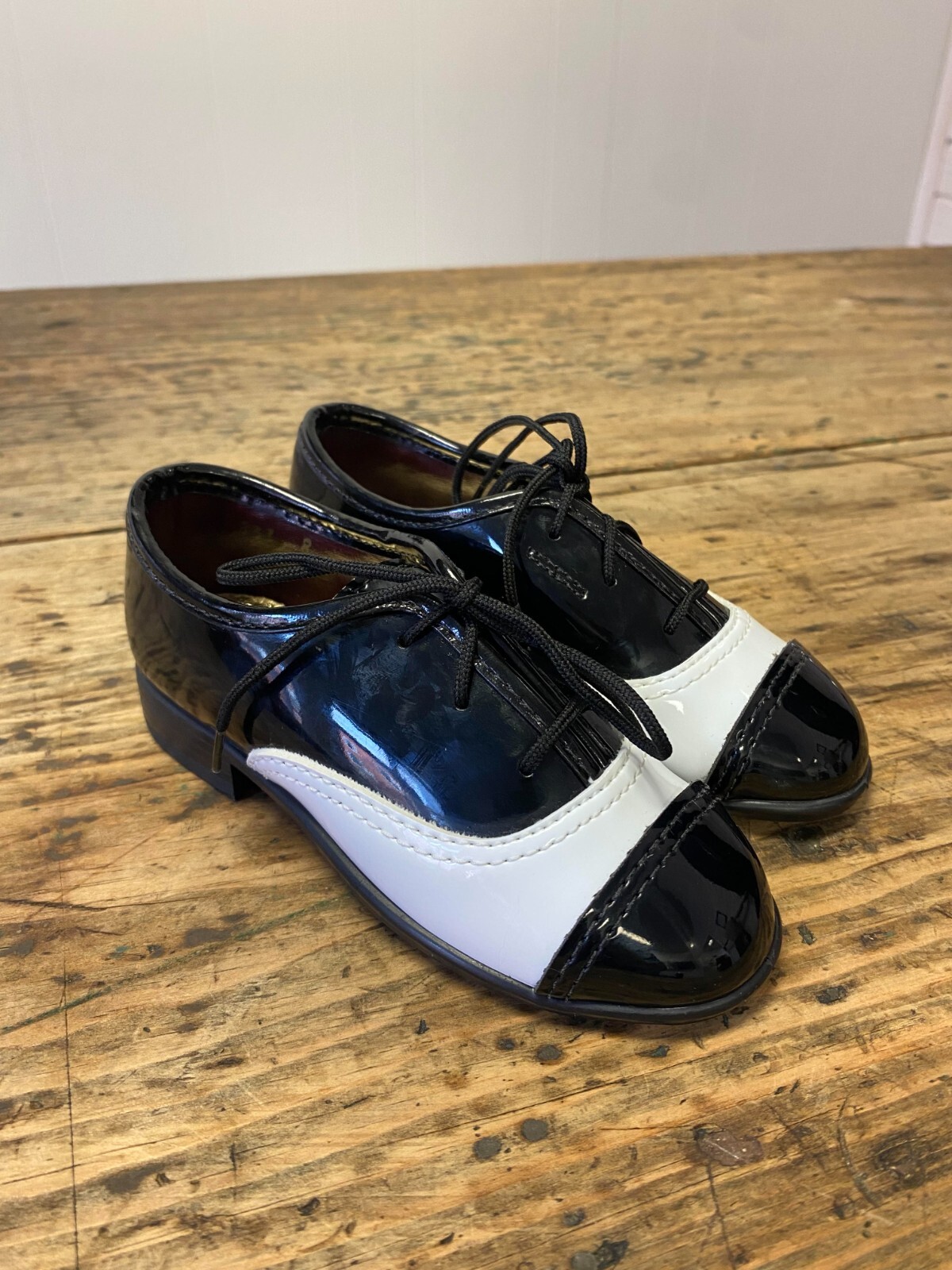 Kid’s Black and White Patent Leather Formal Dress Tuxedo Lace Up Round Toe Shoes