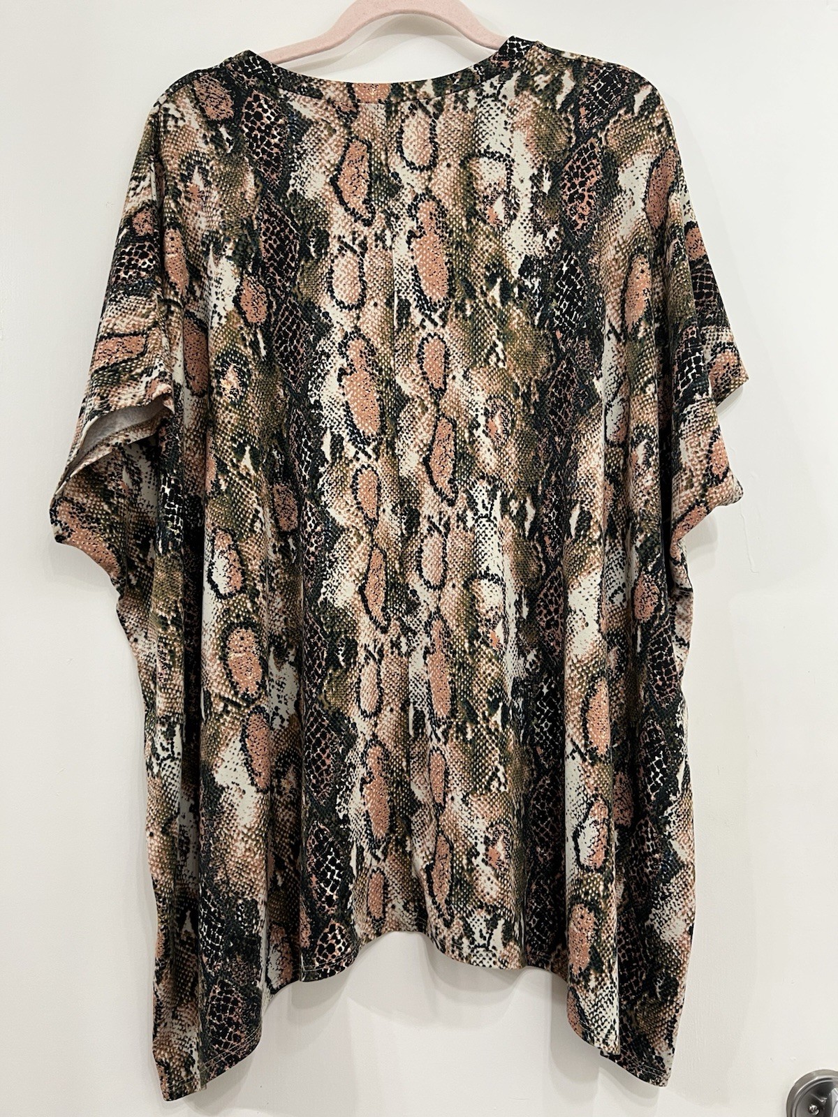 Peace Love Cake Snake Skin Animal Print Lounge Shirt Oversize Medium M Tunic