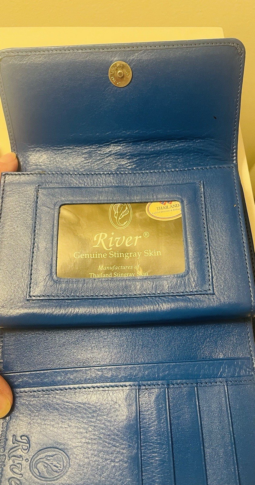 Blue Stingray Clutch/ Wallet Credit Cards, ID , Change and Bill Compartment New