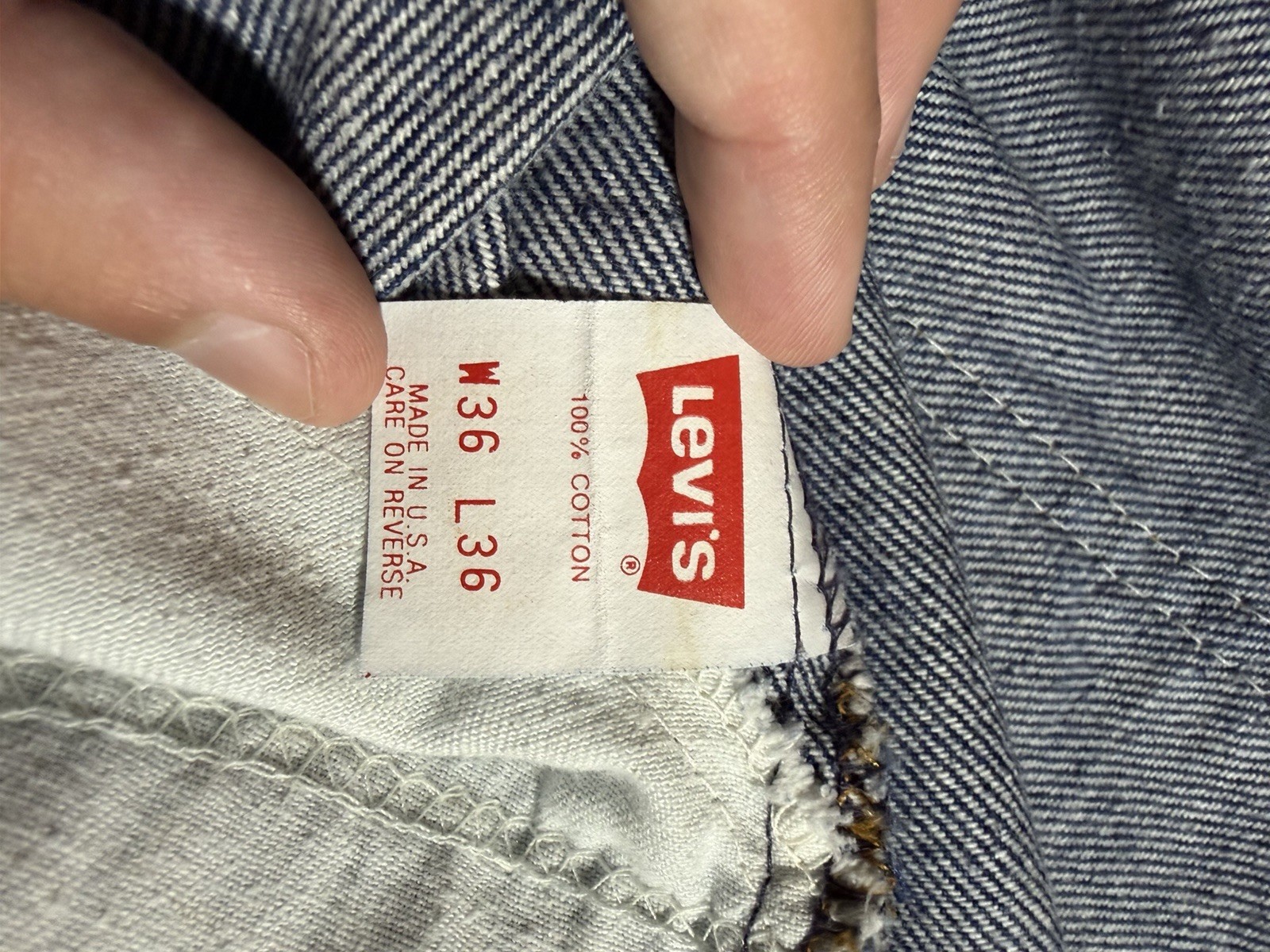 Vtg 1988 Levi’s Orange Tab Men’s 517 Bootcut Red Batwing Tag 34×32 Made in USA