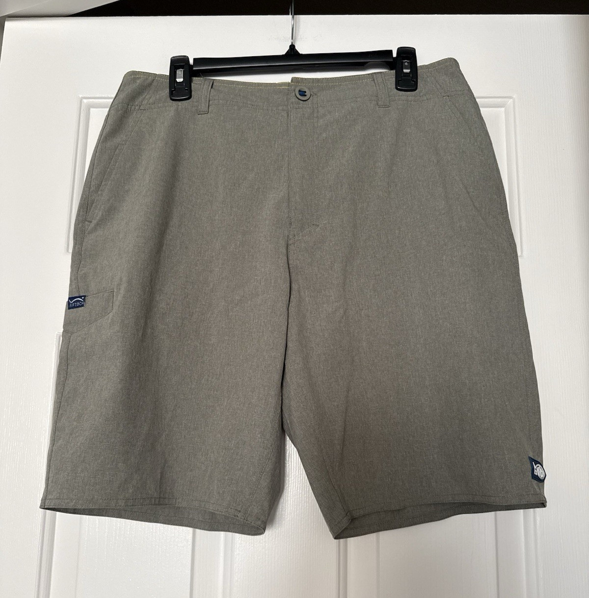 AFTCO Men’s 32 AFTECH Hybrid Fishing Shorts Heather Gray 4-Way Stretch