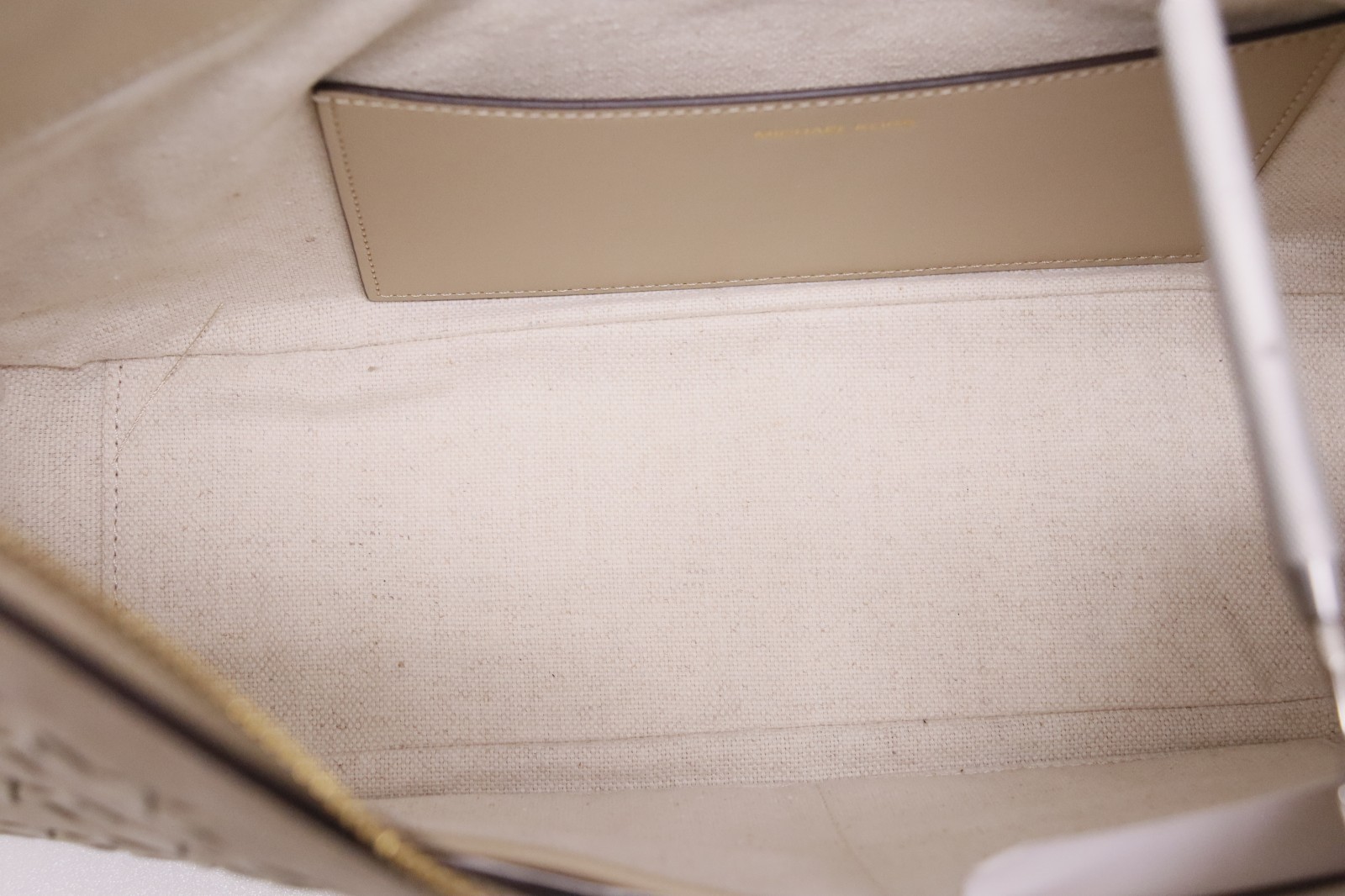 Michael Kors Nolita Medium Whipstitched Logo Leather Shoulder Bag – Khaki – New