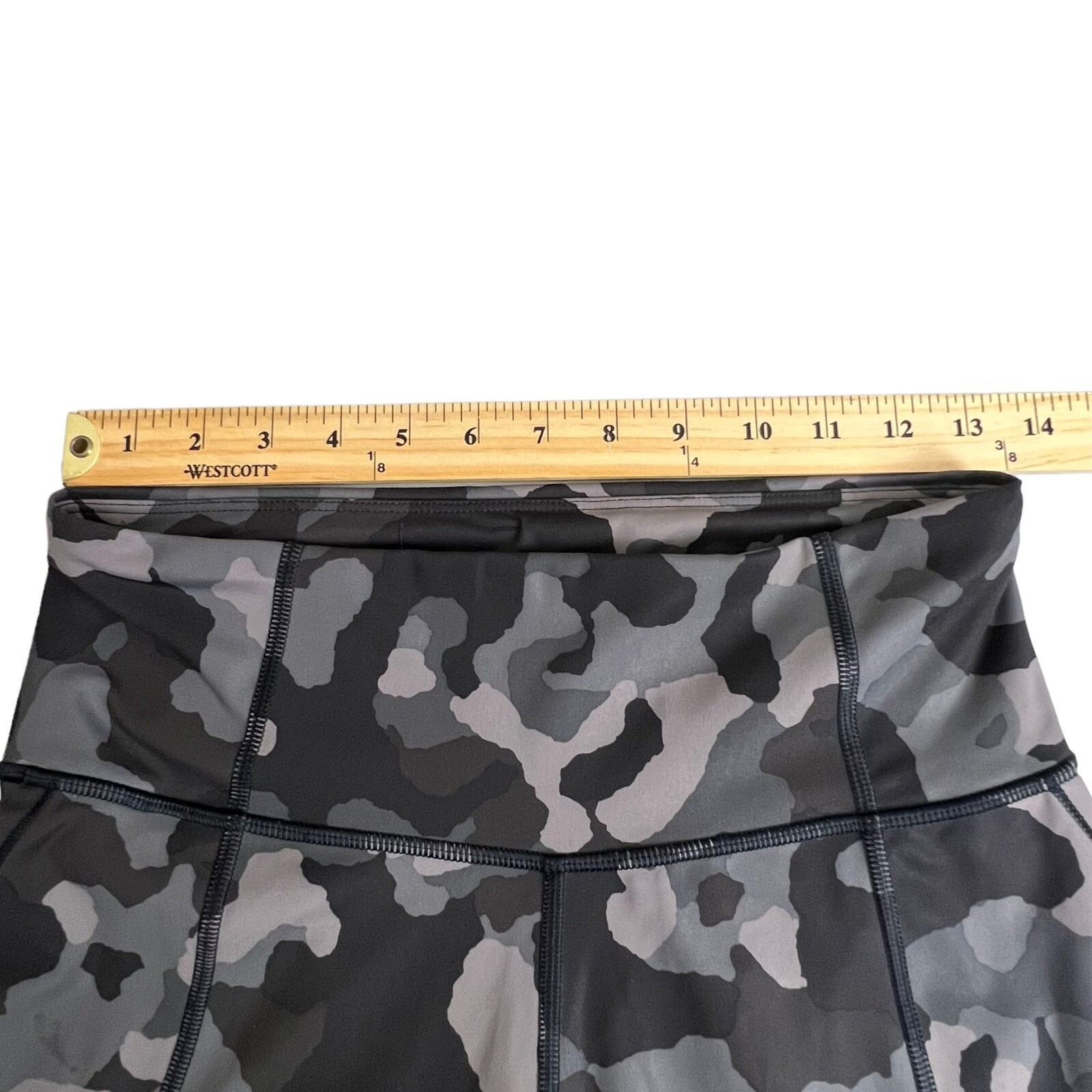 Athleta Womens S Lightning Camo 7/8 Tight Leggings Grey High Rise Pockets
