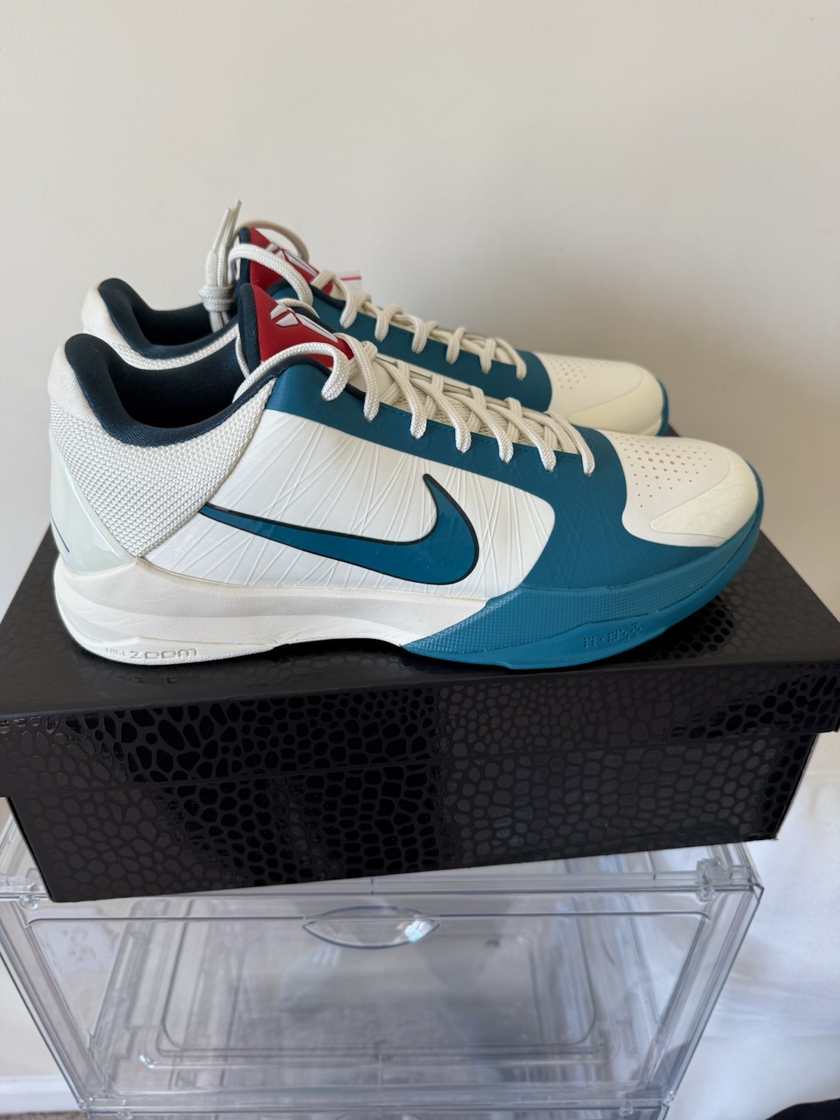 Nike Kobe 5 Protro Caitlin Clark “Coconut Milk” IZ1852-100 Mens Size 11