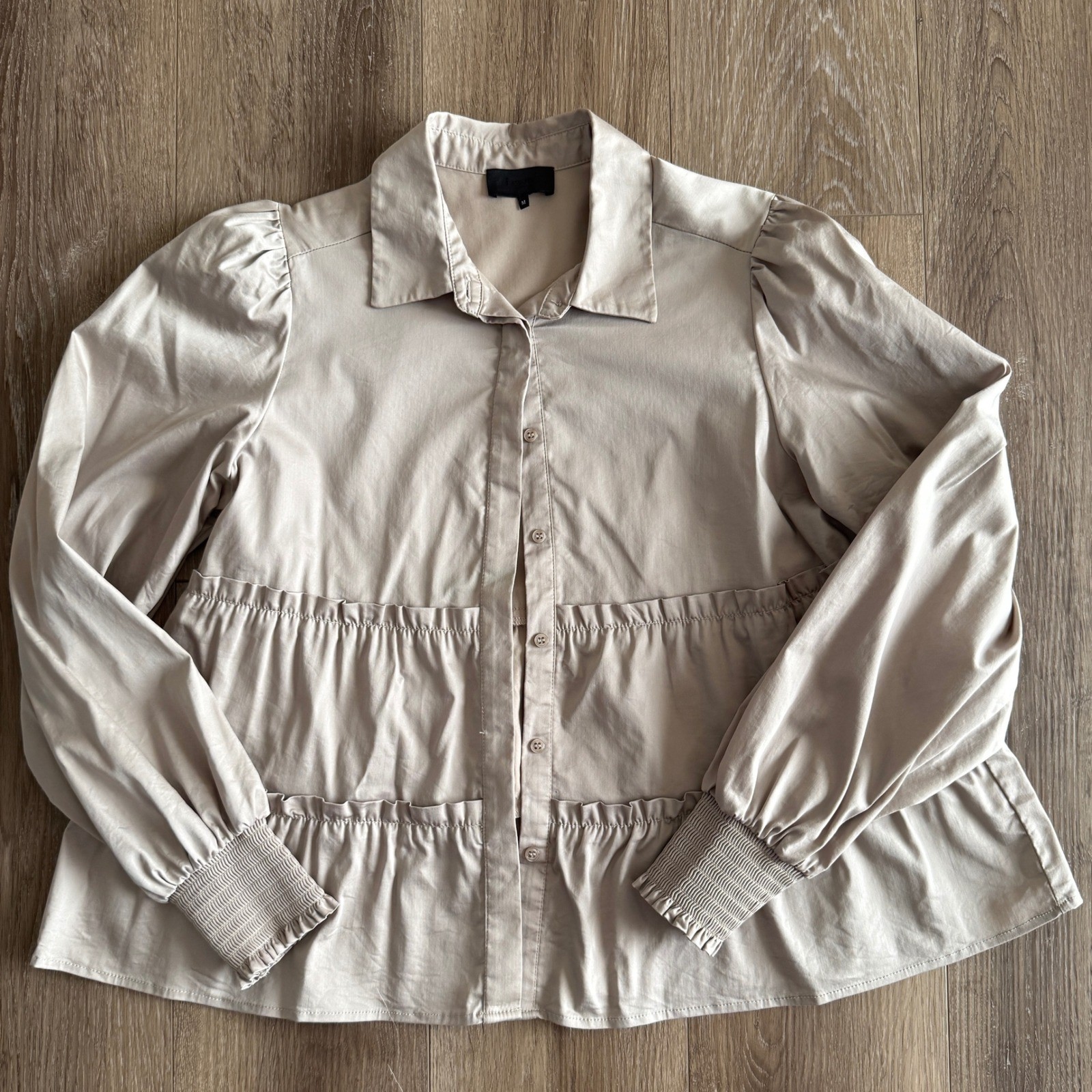 Leveté Room Tiered Ruffle Button-Down Blouse – Size M – Beige/Tan Long Sleeve