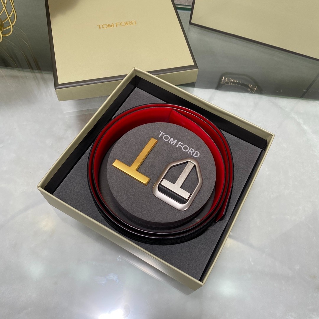 TOM FORD Reversible Black /Red Leather T Logo Belt Men’s S.S. Buckle