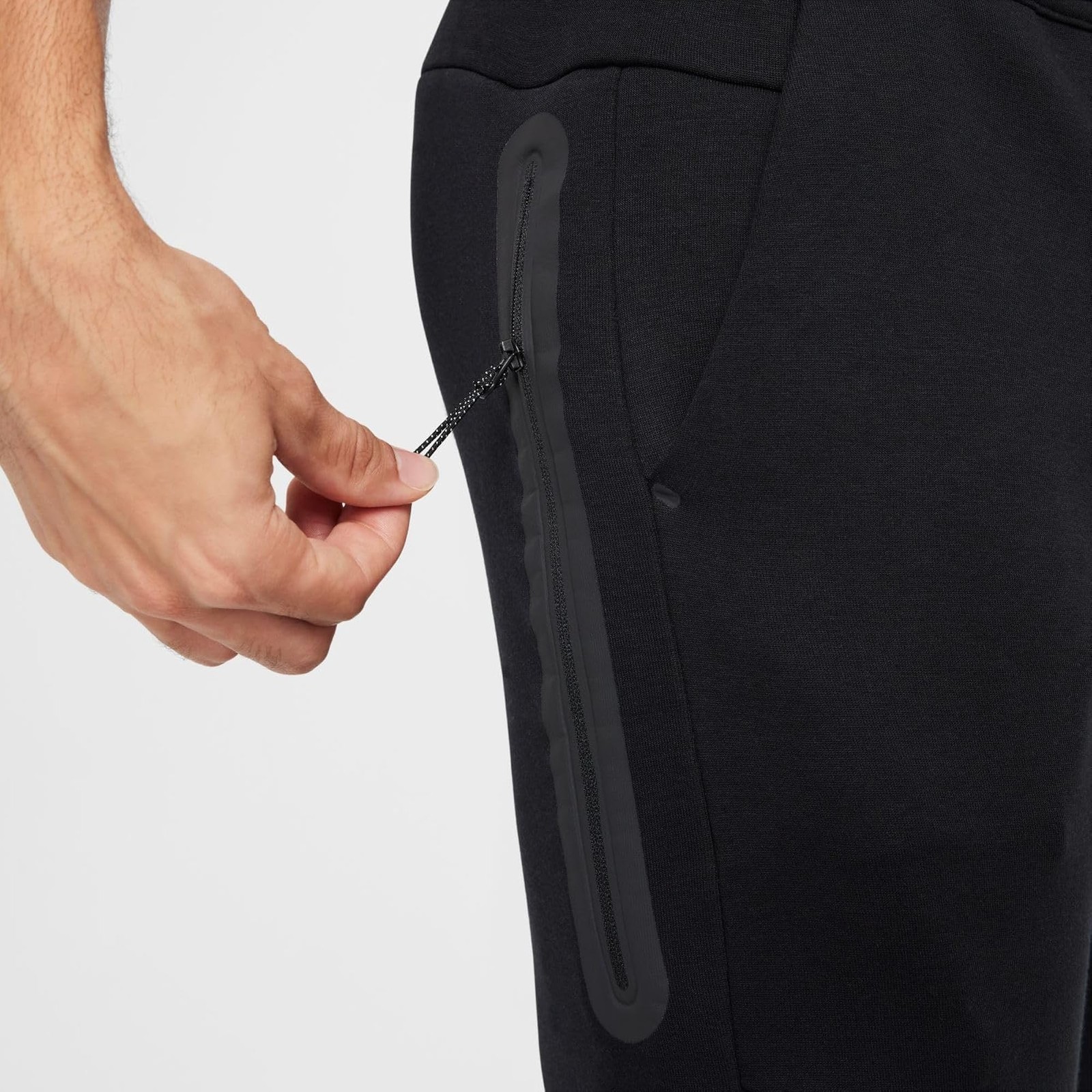 Nike Tech Men’s Fleece Joggers Size- Large Black/Black – Black/Black – Large