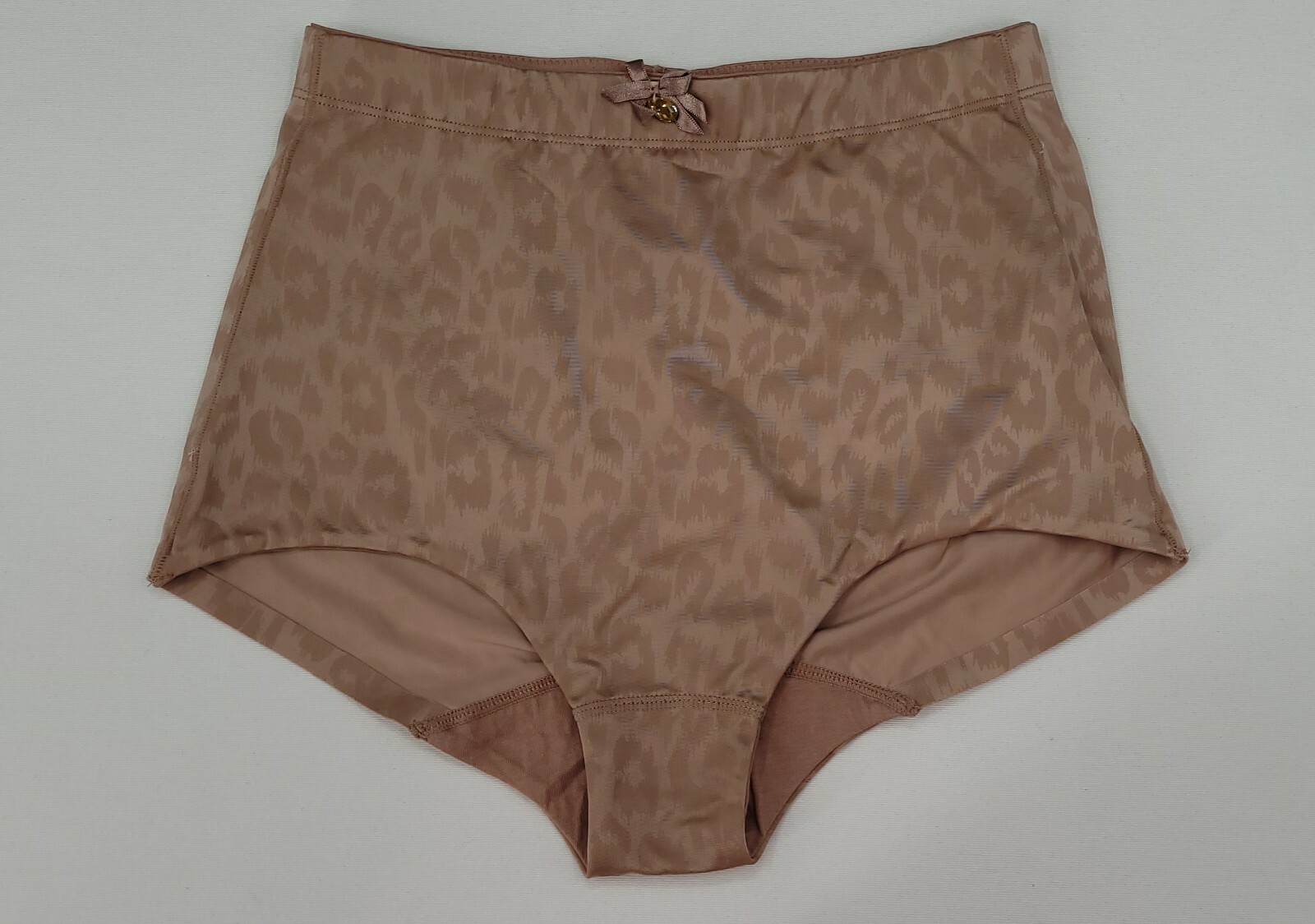 Curvy Kate Shaper Brief Women’s Size 8 Cheeky Compression Underwear Beige NEW