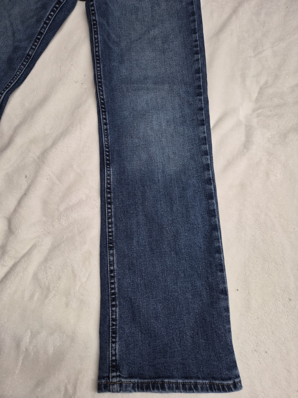 Hollister Straight Epic Flex Jeans Womens Size: 29×30