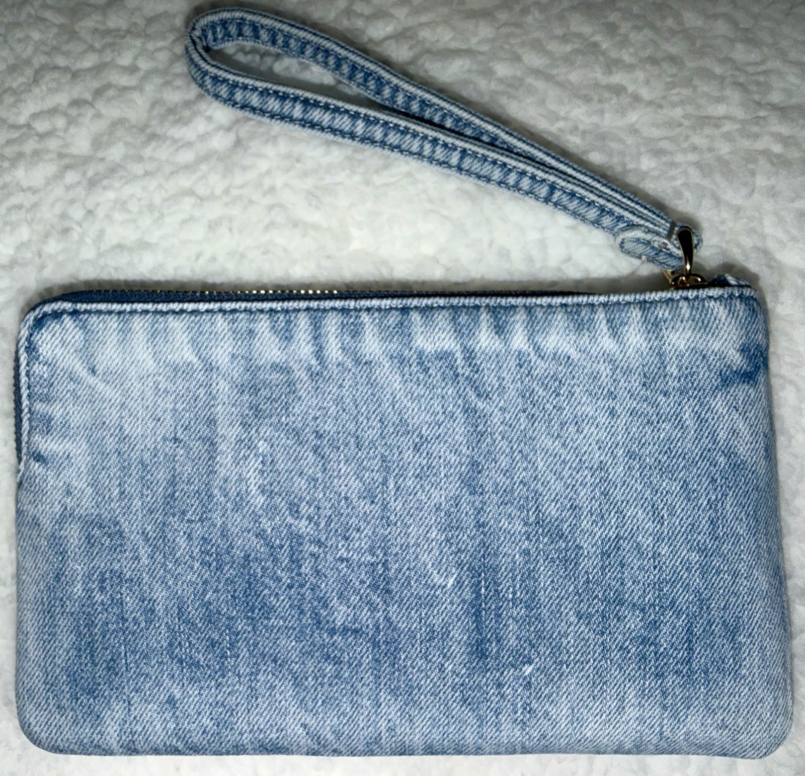 COACH Large Corner Zip Wristlet Loved Denim Gold Light Indigo CEF68 NWT