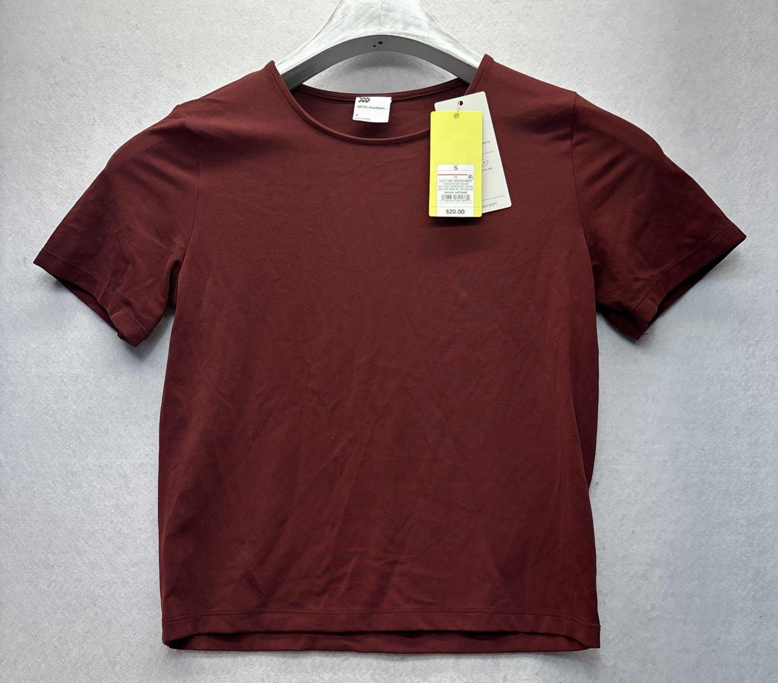 Women’s All In Motion Everyday Soft Short Sleeve Athletic T Shirt Maroon S NWT