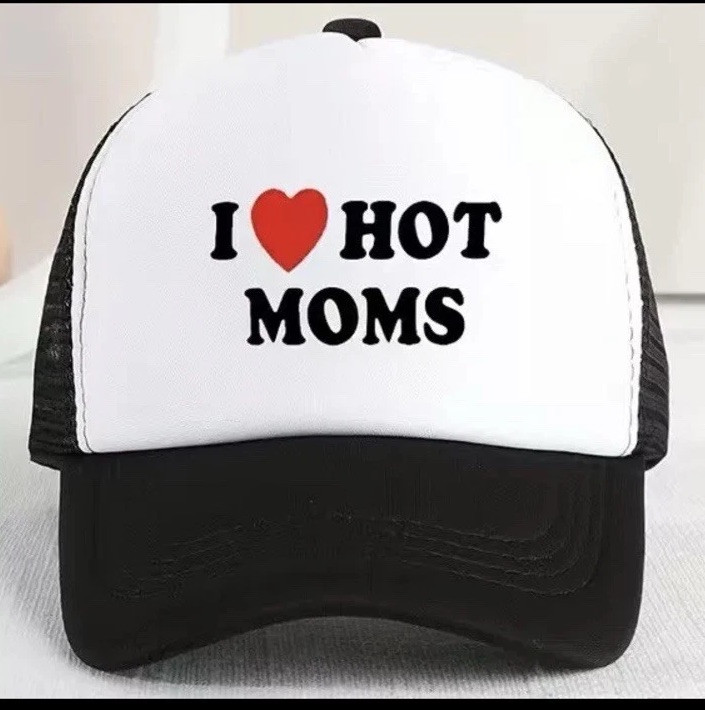 I ❤️ Love HOT MOMS Snapback Trucker Mesh Meme Funny Hat black Dad Humor