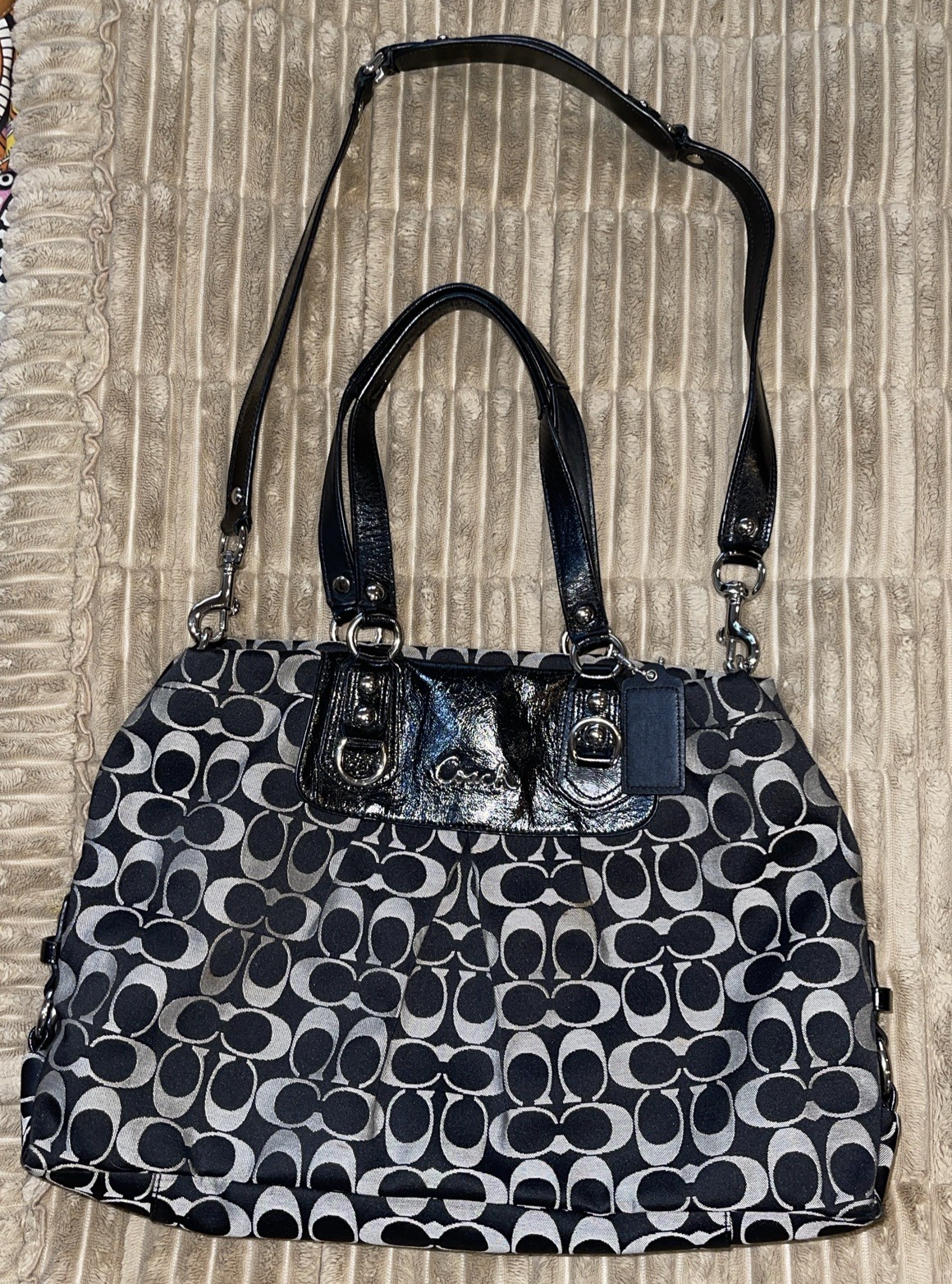 Coach Black Grey Signature C Canvas Black Leather Trim Shoulder /w Strap F15510