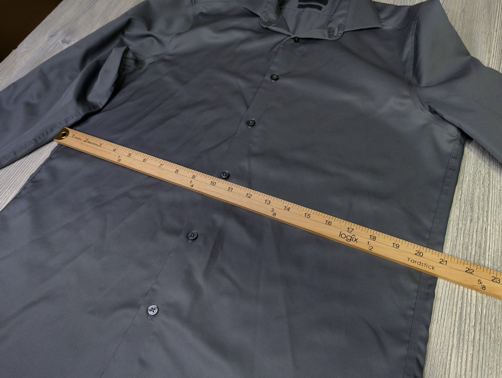 ck Calvin Klein Men’s Slim Fit Infinite Non-Iron Dress Shirt Gray 16.5 32/33