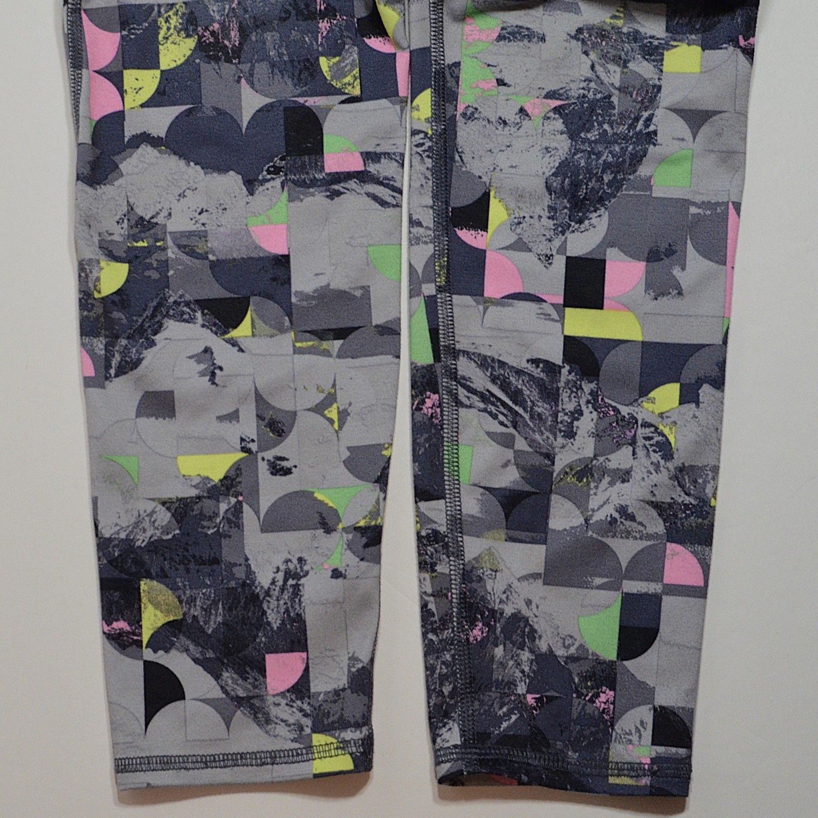 Athletic Pants Girls L 10/12 Gray Multicolor Pockets Athletic Works Yoga Sports