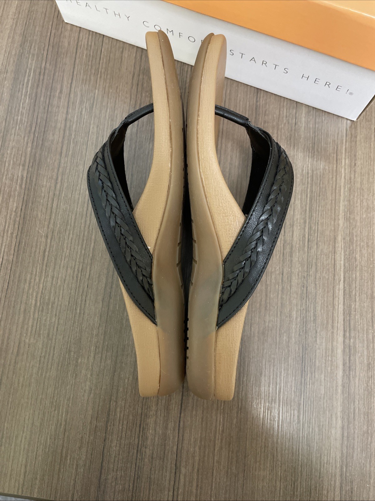 Aetrex Black Woven Thong Sandals Emmy AE680 NIB Size 7