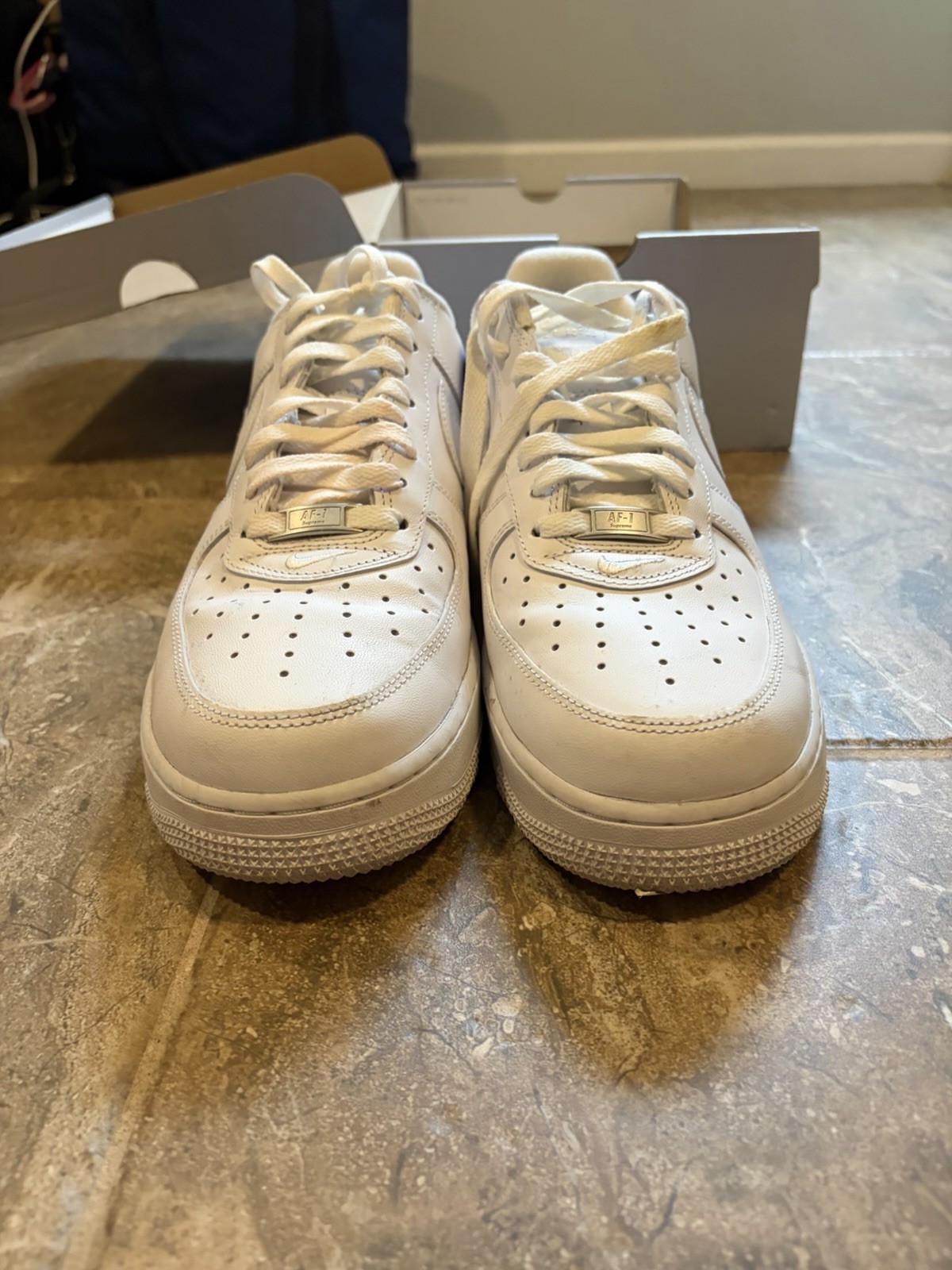 Nike Air Force 1 Size 9.5 ’07 Low Top Triple White Men’s Athletic Sneakers