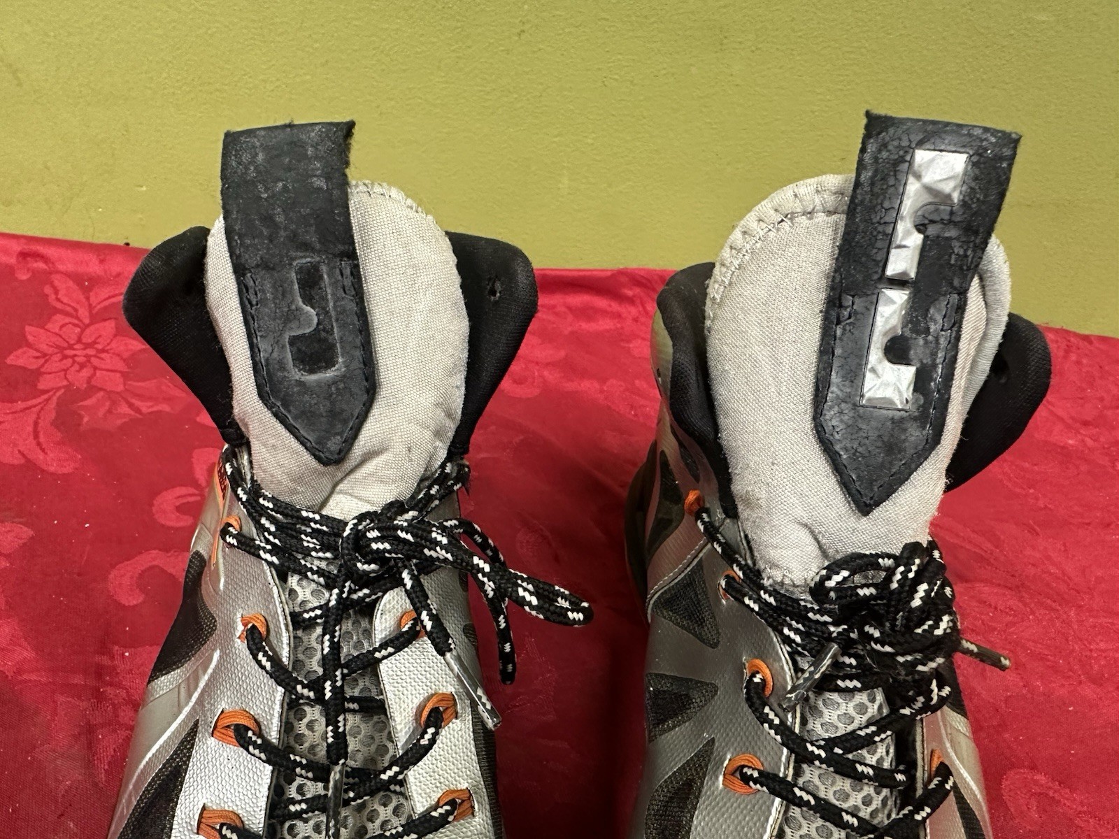 2012 Nike LeBron X Lava Grey Black Orange Sneakers Mens Sz 11 541100-800 Read